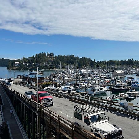 Iconic 3-Story Waterfront 'Marina House' W/ View Βίλα Gibsons Εξωτερικό φωτογραφία